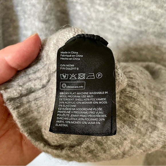 H&M Mohair Wool Blend Light Grey Marled Cowl Neck Sweater Size Medium - Picture 6 of 7